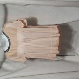 American Eagle Outfitters. Peach/Cream Babydoll Top; Short Sleeves. Size S. EUC